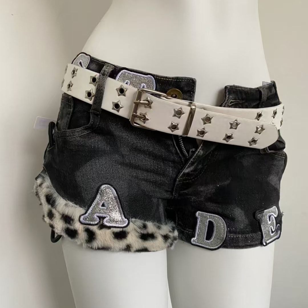 Street Fashion Denim - Y2k Embroidered Patch Denim Shorts Woman