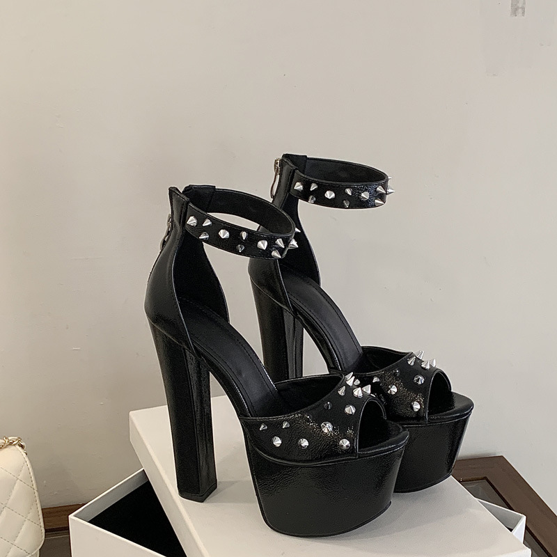 Fashion Design Metal Rivet Bac - огляд і ціна Street Fashion Designer