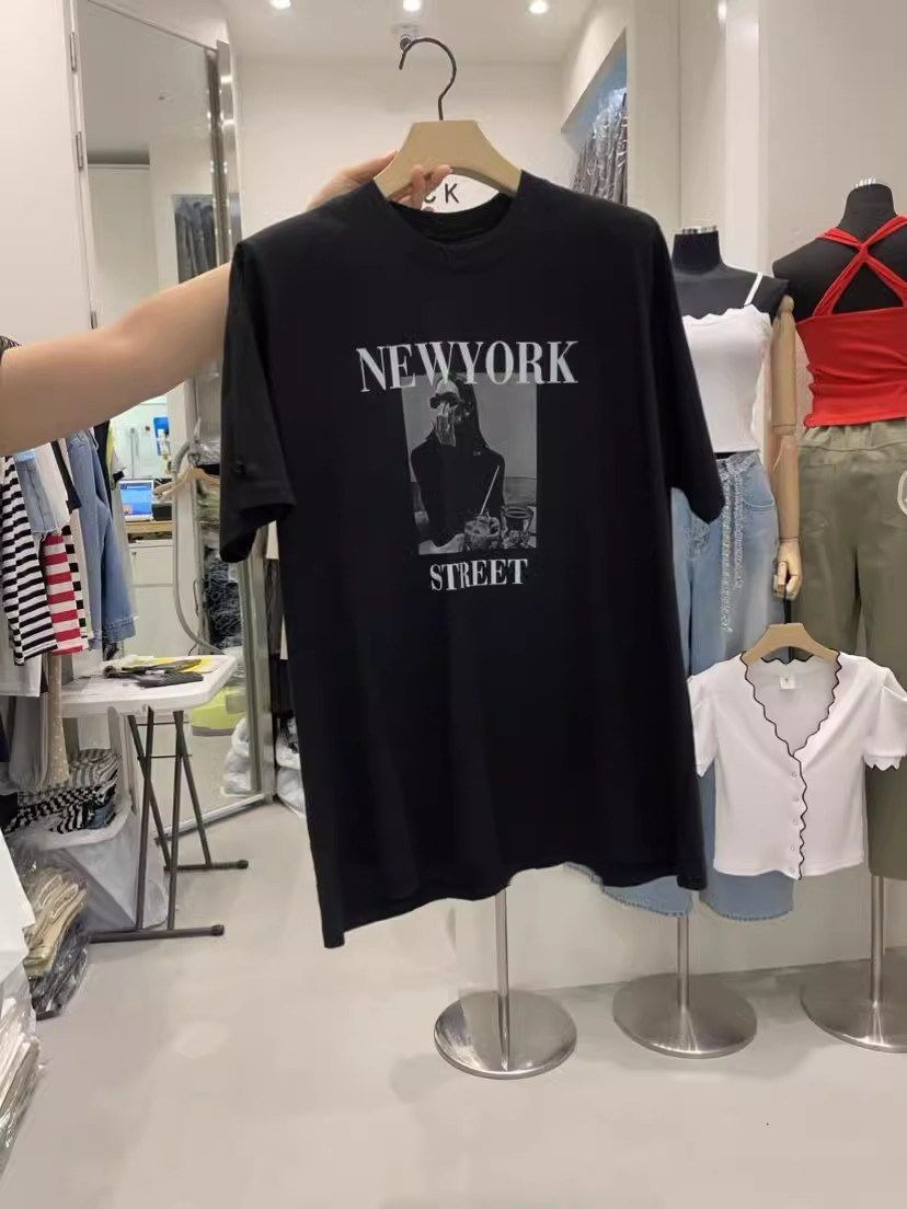 New York Street Fashion Girl G - огляд і ціна Street Fashion New York 2026