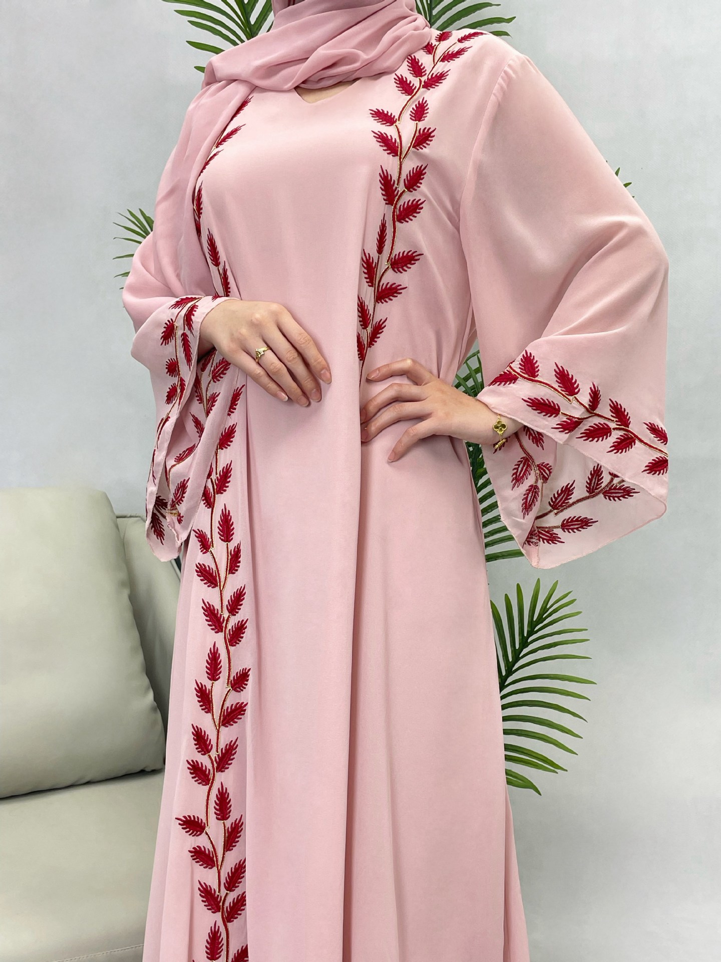 Middle East Dubai Turkey Fashi - огляд і ціна Street Fashion Dubai